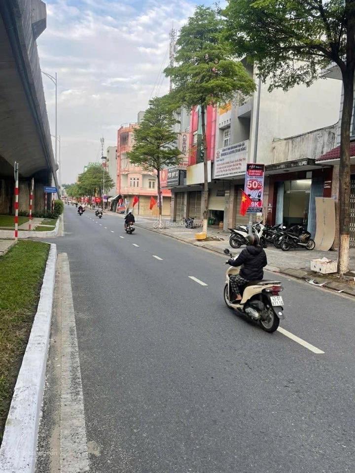 Bán nhà cấp 4 (bán đất tặng nhà) mặt tiền đường điện biên phủ, giá chỉ 7 tỷ 500. dt 5*20