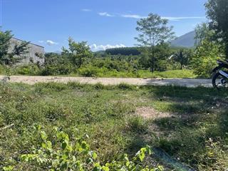 Sổ đang thế chấp ngân hàng, mình muốn bán để giảm áp lực tài chính