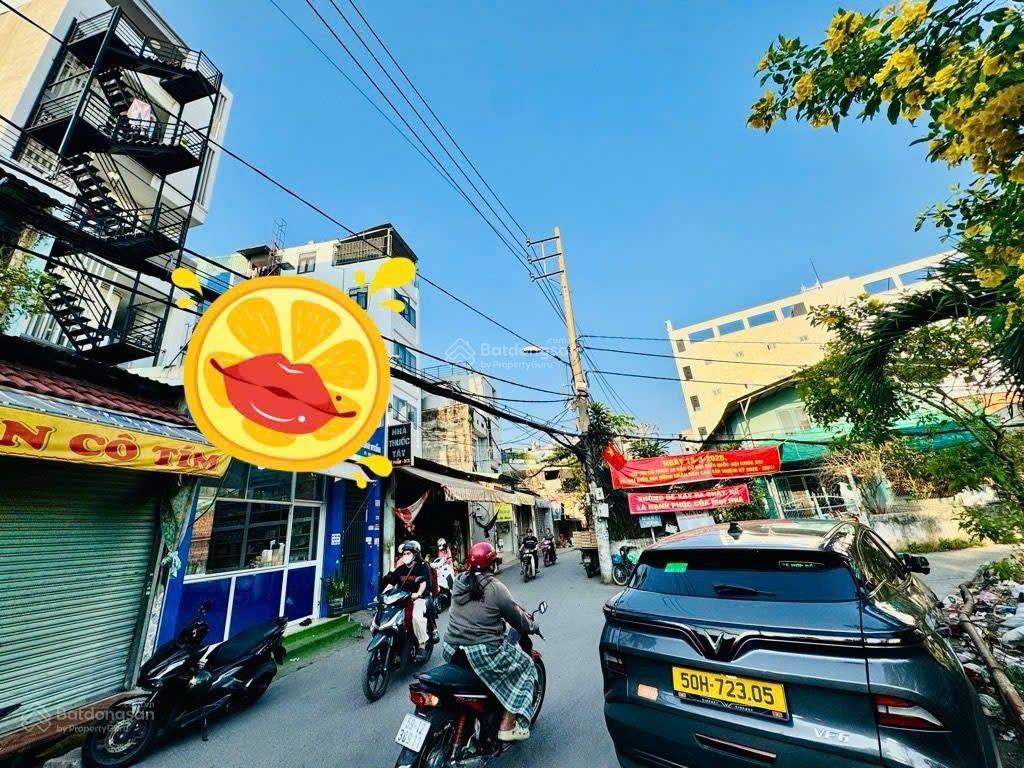 Siêu chdv 7 tầng  hẻm xe tải thông  ngay đại học văn langfull pcccdòng tiền 2 tỷ/nămchỉ 35tỷ