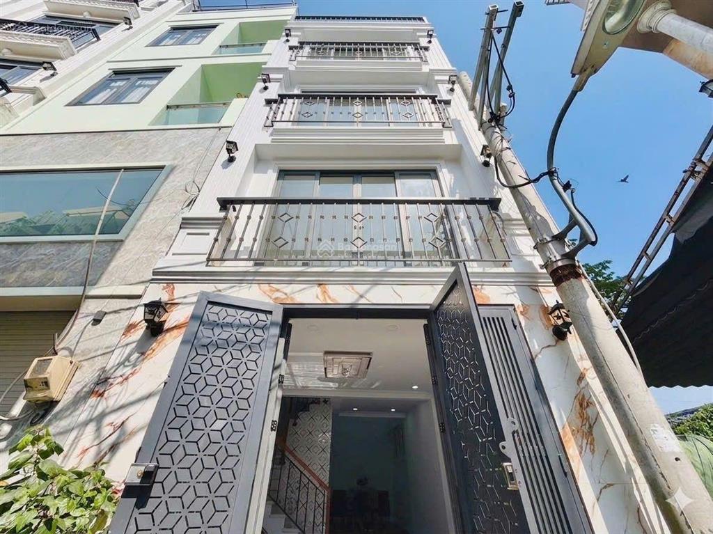 Nhà mới đẹp  dọn vào ở ngay  bao sang tên  5 tầng  tặng full nội thất  chỉ 7.25 tỷ (tl)