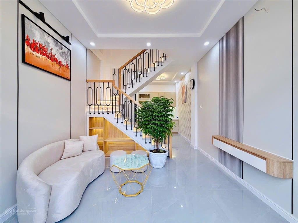 *siêm phẩm xinh lung linh lê đức thọ!* 31m2 giá 4,15 tỷ