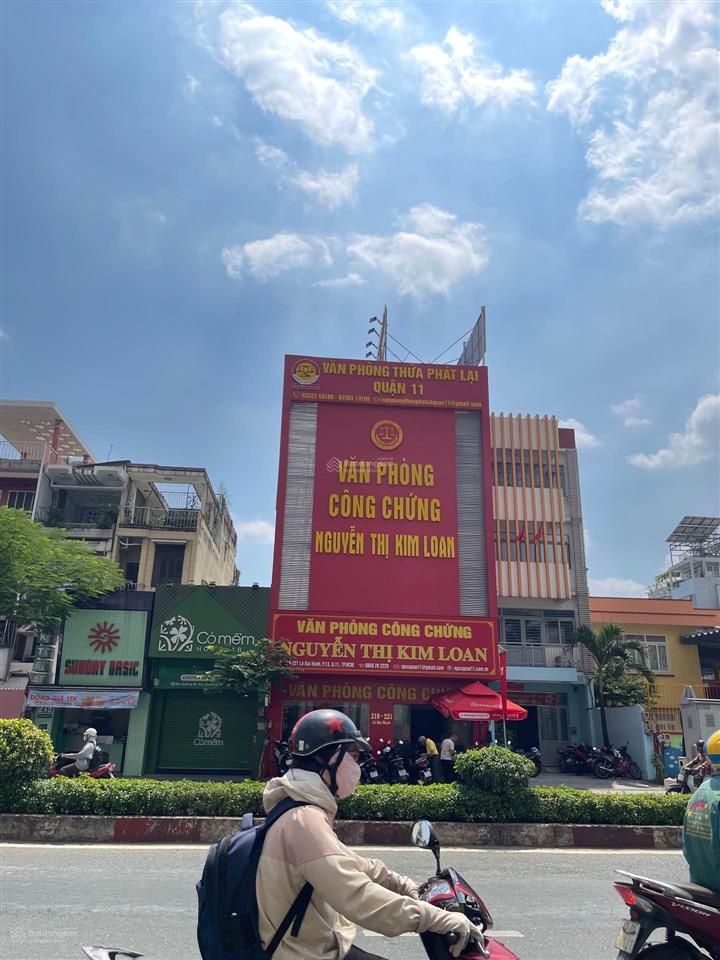 Mặt tiền lê đại hành  phường phú thọ  3.6 x 30 m nở hậu  có hẻm sau  giá 25.5 tỷ tl