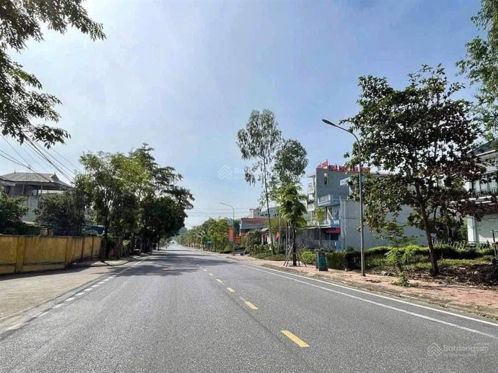 Cần bán lô đất đấu giá nhà nước băng 2 đường trường chinh xuân hoà phúc yên