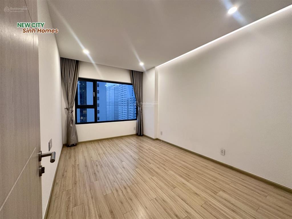 New city  cho thuê 3pn 2wc  101 m², nội thất cơ bản, trống sẵn, 22 triệu (có vat)