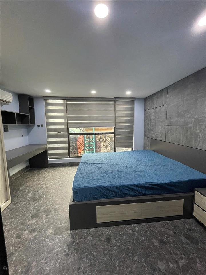 Nhà đẹp 5 tầng, gần phố tại thụy khuê, cạnh chợ bưởi  6.8 tỷ