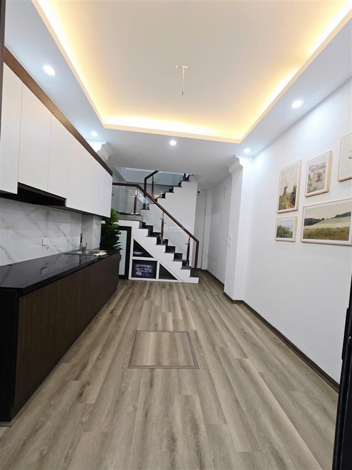 Bán nhà phố hoàng hoa thám, 5 tầng, cách ô tô 5m, giá 7.1 tỷ