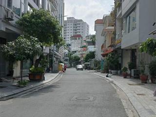 Bán đất 83m2, mặt tiền 9m, vuông vắn tại ngõ 603 lạc long quân  ô tô tránh, vỉa hè kinh doanh
