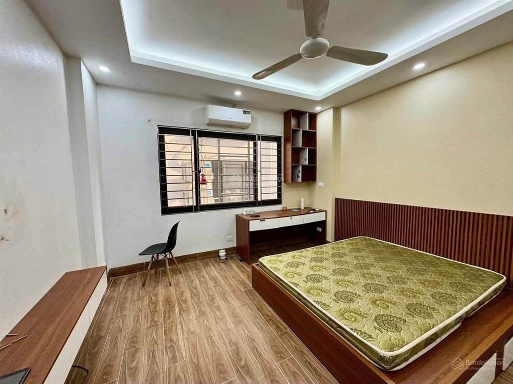 Bán nhà 35m2 x 6 tầng thang máy tại đầu phố võ chí công  hoàng quốc việt  hơn 9 tỷ