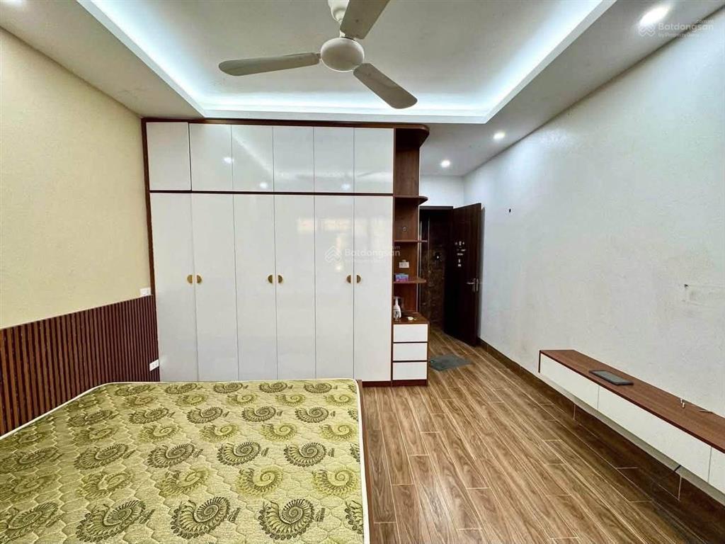 Bán nhà 35m2 x 6 tầng thang máy tại đầu phố võ chí công  hoàng quốc việt  hơn 9 tỷ