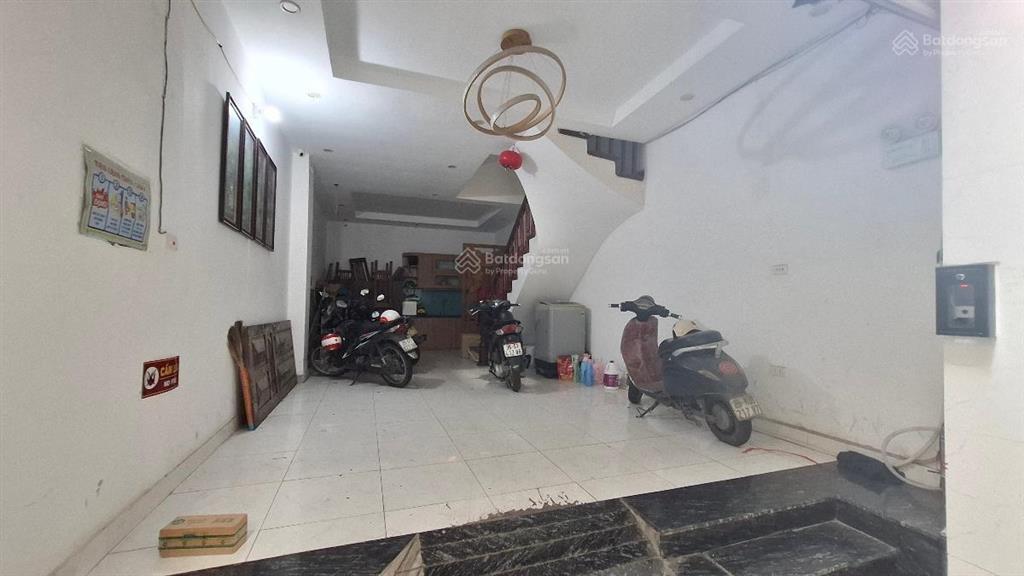 Bán nhà phố vip chùa bộc  lô góc  gần phố  40m²  12,9 tỷ