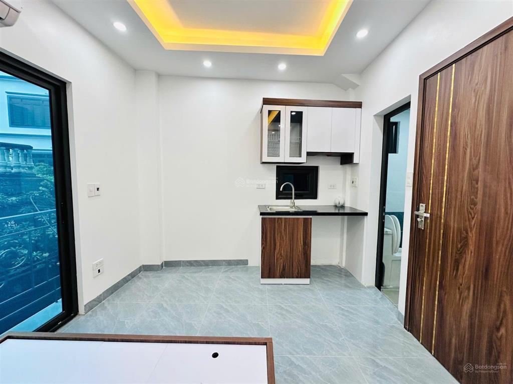 Bán căn ccmn xây mới tại trung kiên, tây tựu  gần đh công nghiệp  10 phòng khép kín, thang máy