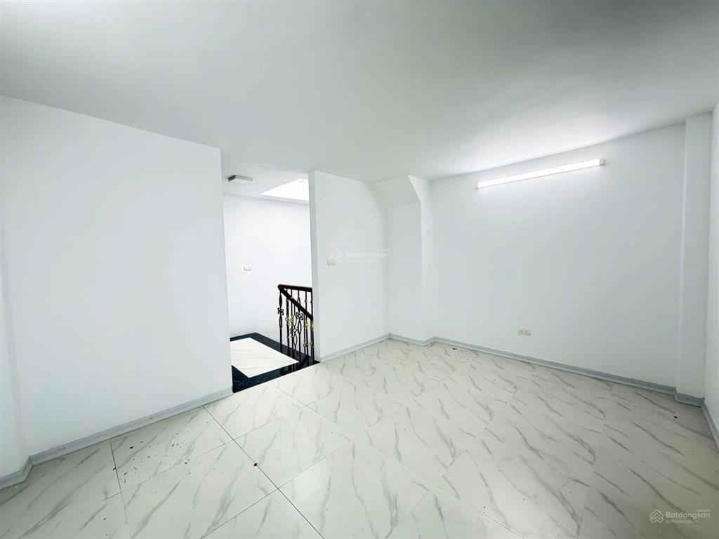 Tôn thất tùng  nhà mới 41m2 6 tầng, thang máy  ngõ thông trường chinh  nhỉnh 10 tỷ