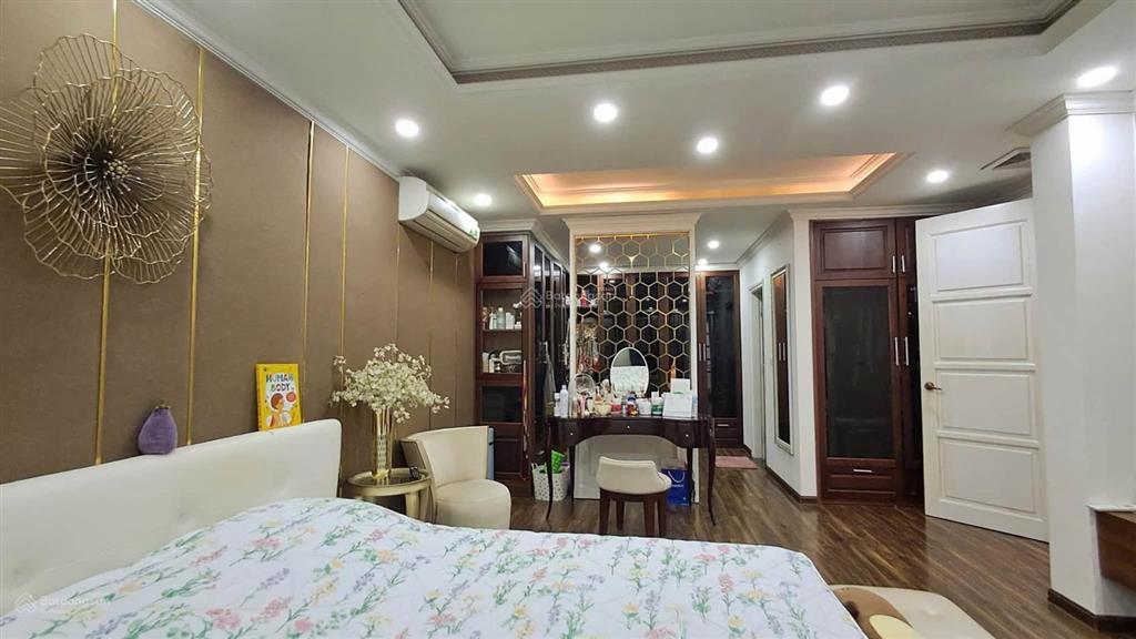 Bán nhà phố vip nguyễn đình thi, tây hồ  dt 92m2, mặt tiền 10m  đẳng cấp chủ sở hữu