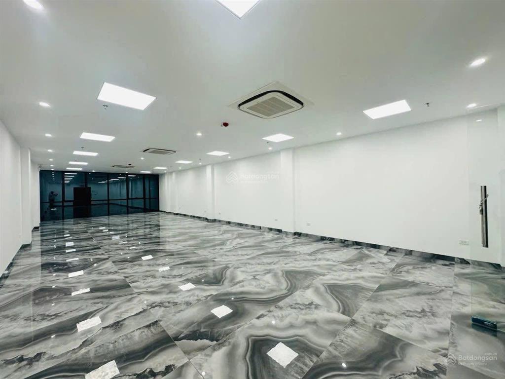 Bán tòa nhà mặt phố chùa láng  dt 112/135m², 9 tầng, mt 6m  cạnh vincom nguyễn chí thanh