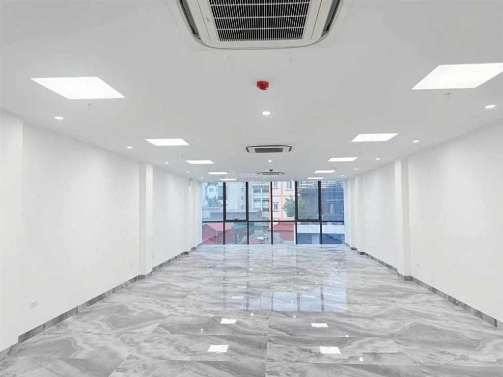 Bán tòa nhà mặt phố chùa láng  dt 112/135m², 9 tầng, mt 6m  cạnh vincom nguyễn chí thanh