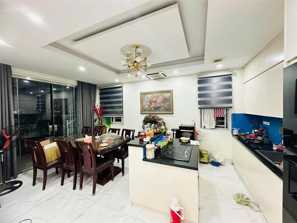 Bán căn mặt phố vip nguyễn đình thi, tây hồ  6 tầng, lô góc, mặt tiền 10m  tinh hoa hội tụ