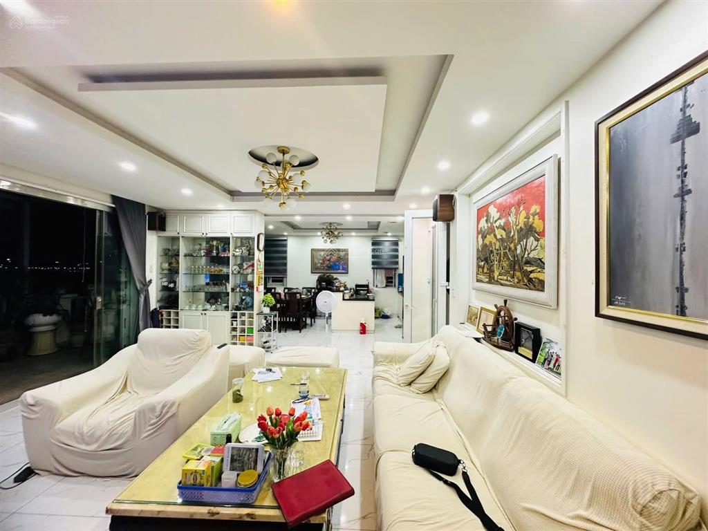 Bán căn mặt phố vip nguyễn đình thi, tây hồ  6 tầng, lô góc, mặt tiền 10m  tinh hoa hội tụ
