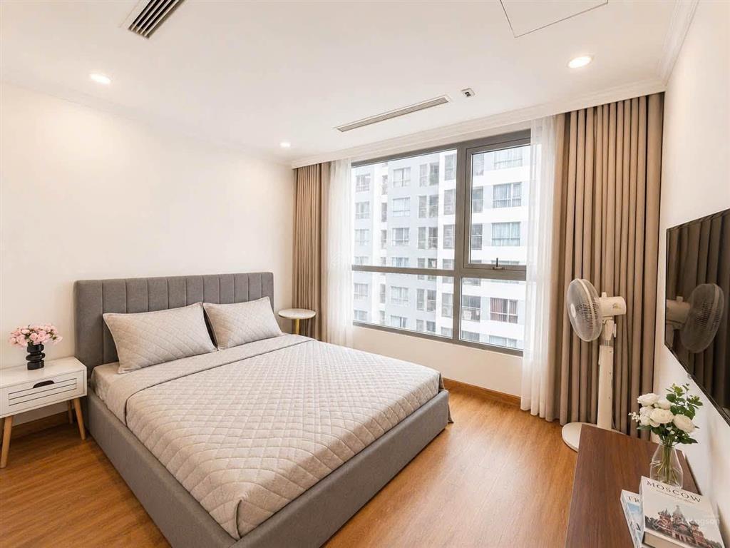 Bán căn hộ 3 ngủ tại tòa p7 kđt park hill, times city  dt 113m2  bù tiền nếu 1 năm sau bán lỗ