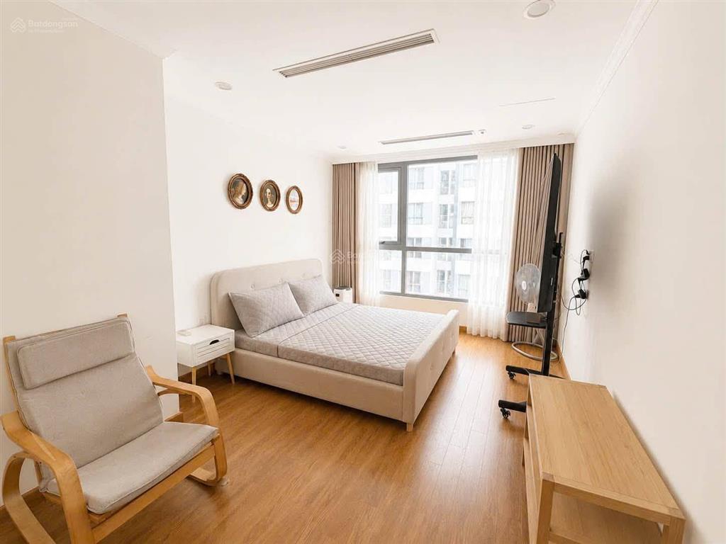 Bán căn hộ 3 ngủ tại tòa p7 kđt park hill, times city  dt 113m2  bù tiền nếu 1 năm sau bán lỗ