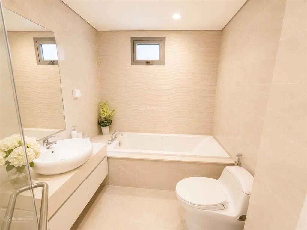 Bán căn hộ 3 ngủ tại tòa p7 kđt park hill, times city  dt 113m2  bù tiền nếu 1 năm sau bán lỗ
