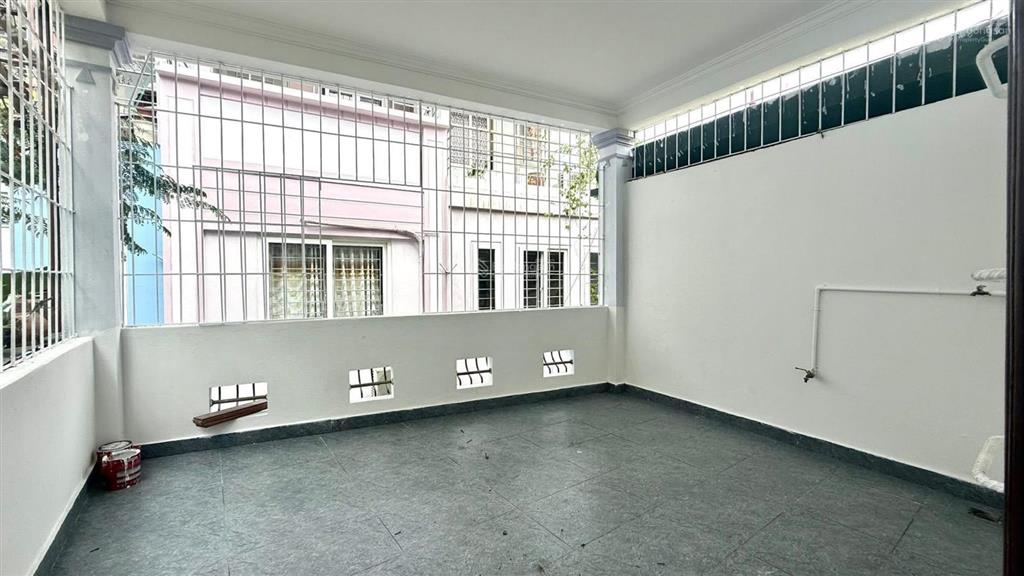 Cắt lãi 600 triệu  bán gấp nhà xuân đỉnh  38m2 4 tầng 4 ngủ  gần ô tô  hơn 8 tỷ, còn bớt nữa