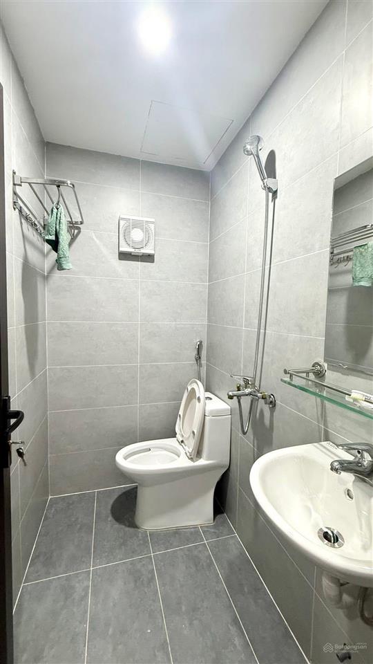Cắt lãi 600 triệu  bán gấp nhà xuân đỉnh  38m2 4 tầng 4 ngủ  gần ô tô  hơn 8 tỷ, còn bớt nữa