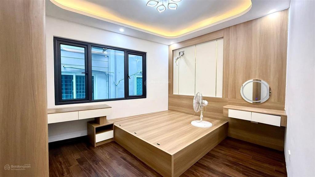 Cắt lãi 600 triệu  bán gấp nhà xuân đỉnh  38m2 4 tầng 4 ngủ  gần ô tô  hơn 8 tỷ, còn bớt nữa