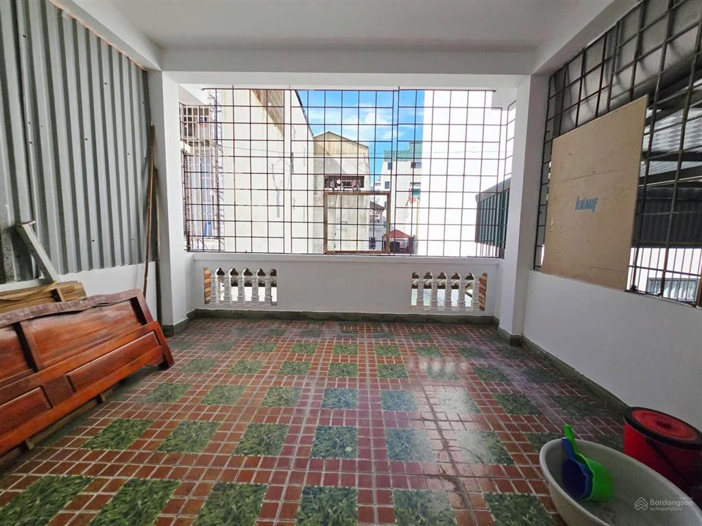Bán nhà phân lô phố doãn kế thiện, mai dịch, cầu giấy  45m2 5 tầng chắc chắn  ô tô nhỏ đỗ cửa