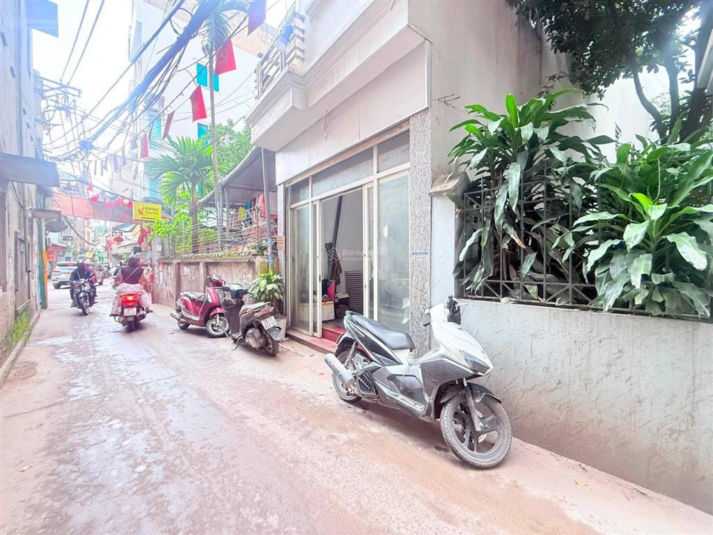 Bán nhà 5 tầng phố phan đình giót, la khê, hà đông  dt 41/45m2  ô tô đỗ cửa  7.95 tỷ
