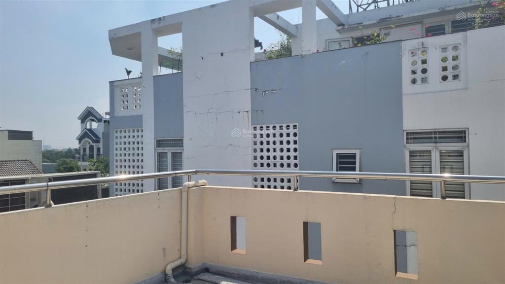 Bán gấp nên rẻ  mặt tiền quận 2 cho thuê cao  nhà 4 tầng kế bệnh viện quận 2, giá giảm mạnh