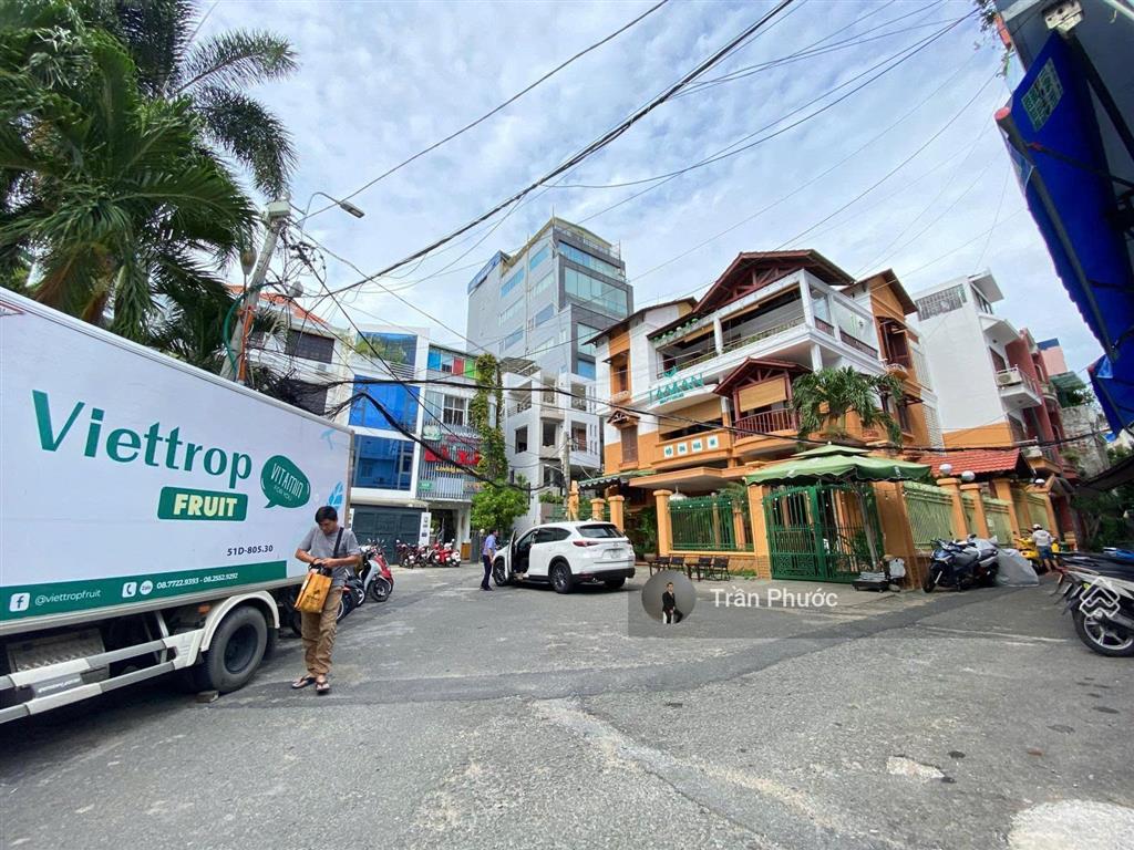 Biệt thự sân vườn 21s nguyễn văn trỗi p.11 quận phú nhuận dt 16x20m kc 1 trệt 2 lầu sân vườn