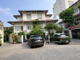 Biệt thự 57 tú xương, p.võ thị sáu, quận 3, diện tích 16m 15m (nở hậu 30m)  kết cấu trệt + 2 lầu