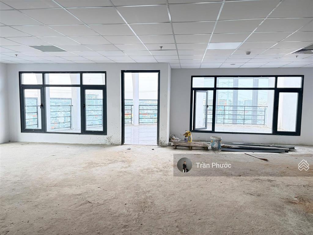 Tòa nhà 9  11  13 phổ quang, p.2, q. tân bình dt 12x34m kết cấu 2 hầm, 1 trệt, 10 lầu, tm, pccc
