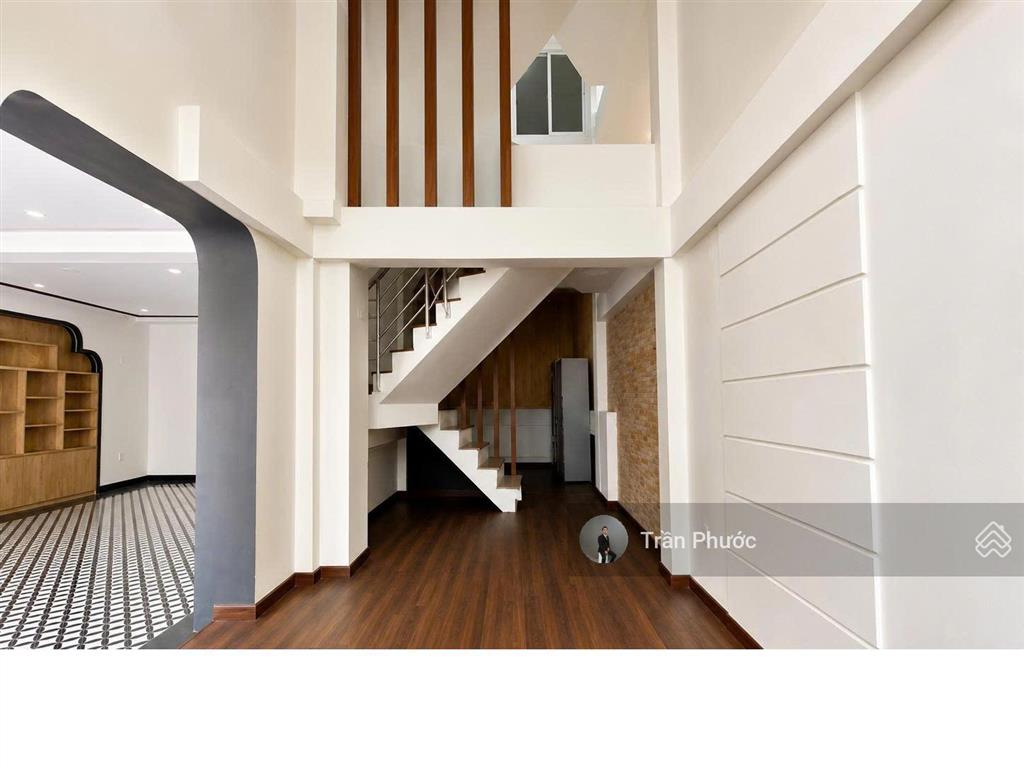 Nhà mặt tiền 2929bis cao bá nhạ, quận 1 diện tích 8m 15m kết cấu trệt + 3 lầu trống suốt