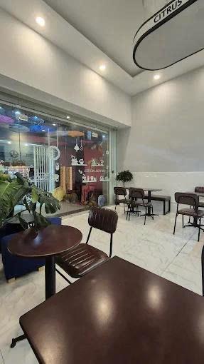 Góc 2 mặt tiền 24 huỳnh khương ninh, quận 1 diện tích 5,75m x 16,5m kết cấu trệt + lửng + 3 lầu