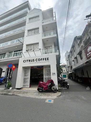 Góc 2 mặt tiền 24 huỳnh khương ninh, quận 1 diện tích 5,75m x 16,5m kết cấu trệt + lửng + 3 lầu