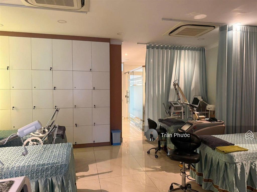 Nhà mặt tiền 289  291 nguyễn thiện thuật, quận 3 dt 6mx16m. kết cấu trệt + 3 lầu + st