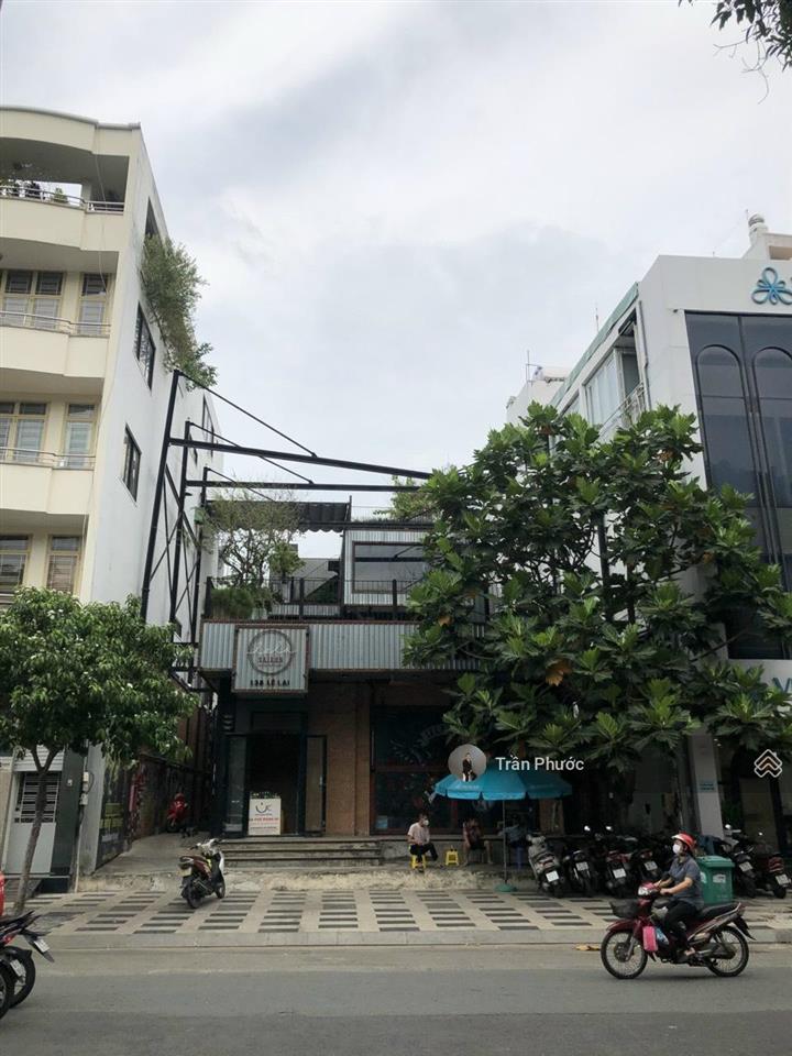 Nhà mặt tiền lê lai quận 1 dt 15x38 nở hậu  kết cấu 1 trệt 1 lầu sân thượng sàn trống suốt