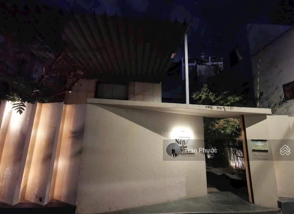 Nhà nc 122 trần đình xu, quận 1 diện tích 13m x 25m kết cấu 1 trệt 1 lầu sân vườn rộng trần cao