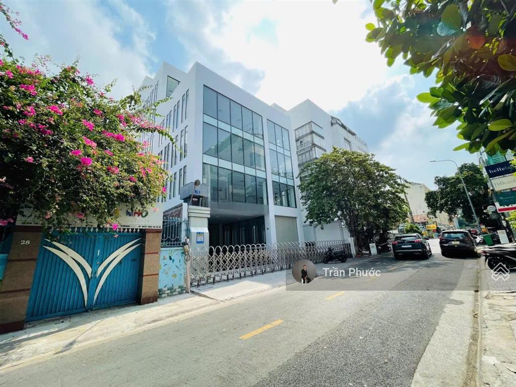 Tòa nhà số 26 mai thị lựu, phường đa kao quận 1. dt 16,5x 25m kc 2 hầm + trệt + 5 lầu thang máy
