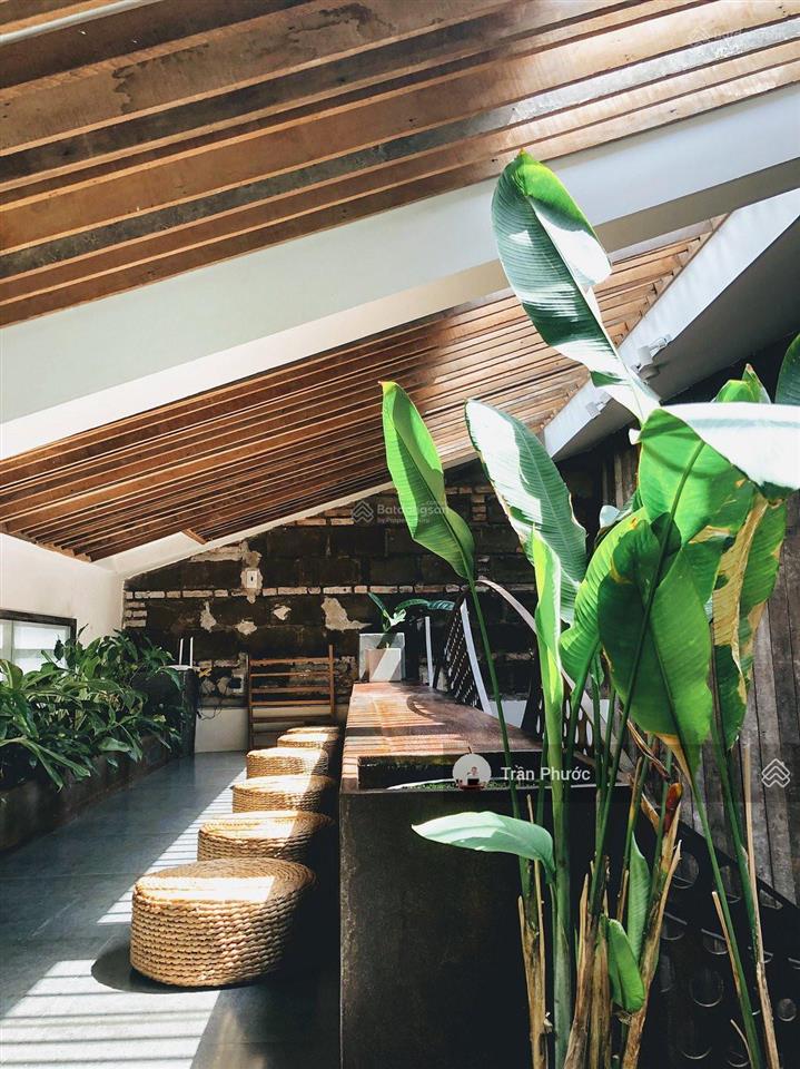 Cho thuê nhà mt đường trần hưng đạo, quận 1, dt 8x10m, 1 lầu, giá 40 triệu/tháng