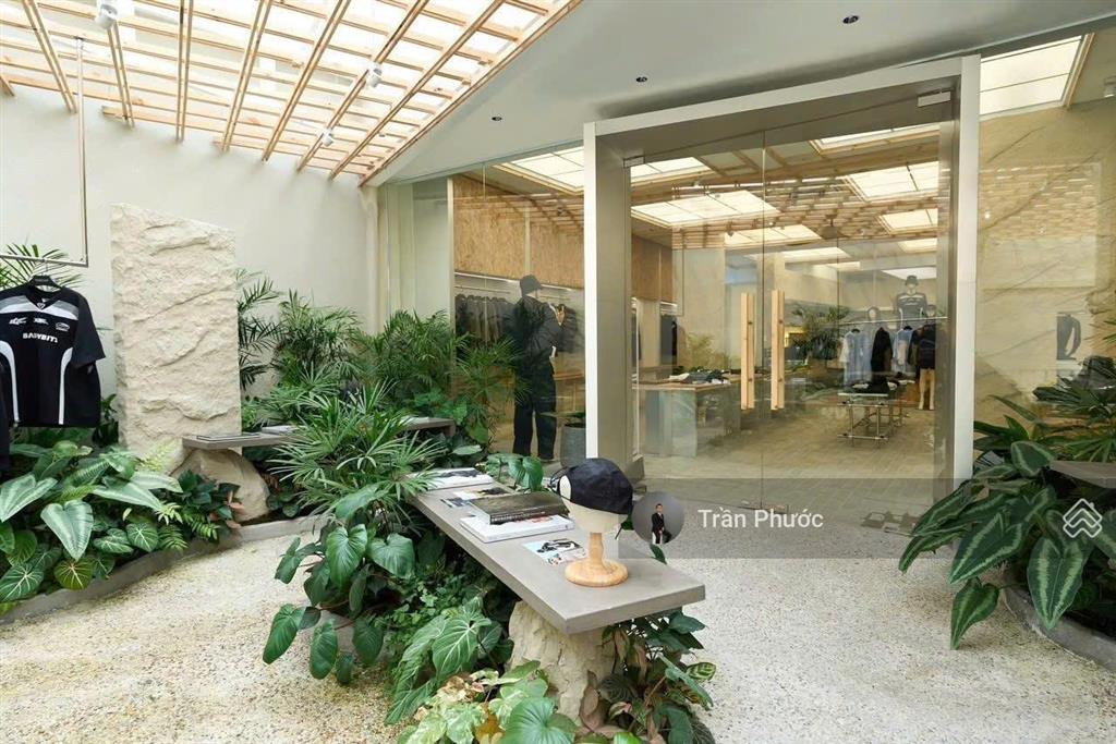 Nhà mt số 409 lê văn sỹ, phường 12, quận 3, diện tích 13 x 25m kết cấu trệt 1 lầu trống suốt