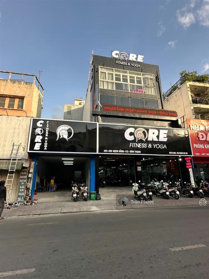 Cho thuê nhà mt 481483 bạch đằng, phường 2 q. bình thạnh dt 8.5x25m 1 trệt 3 lầu trống suốt có tm