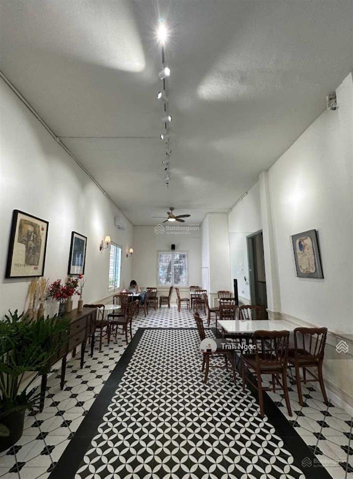 Cho thuê biệt thự sân vườn 221 lê văn sỹ, p. 13, quận 3