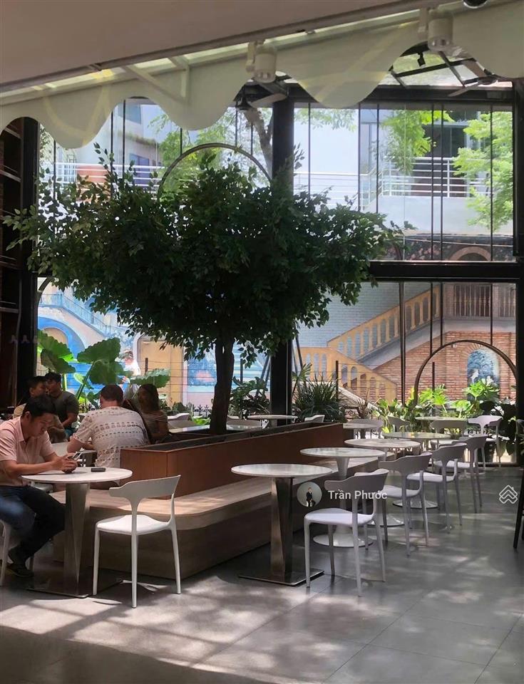 Cho thuê nhà số 195 điện biên phủ p.15 quận bình thạnh ngan 12x20m 1 trệt 1 lầu , sân rộng