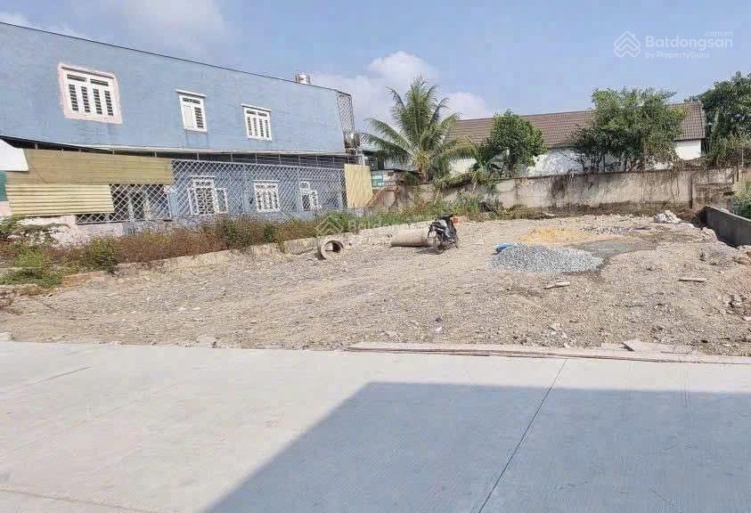 Chính chủ bán gấp lô đất 360m2(14x25) shr full thổ cư giá 12ty thương lượng ngay đ. nguyễn thị tú