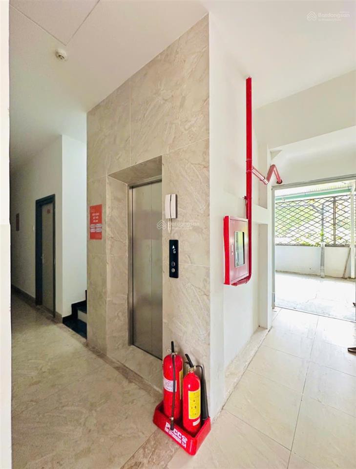 Cần bán tòa nhà căn hộ dịch vụ 5tầng 37phong mt nhựa cách lê trọng tấn 300m quận bình tân