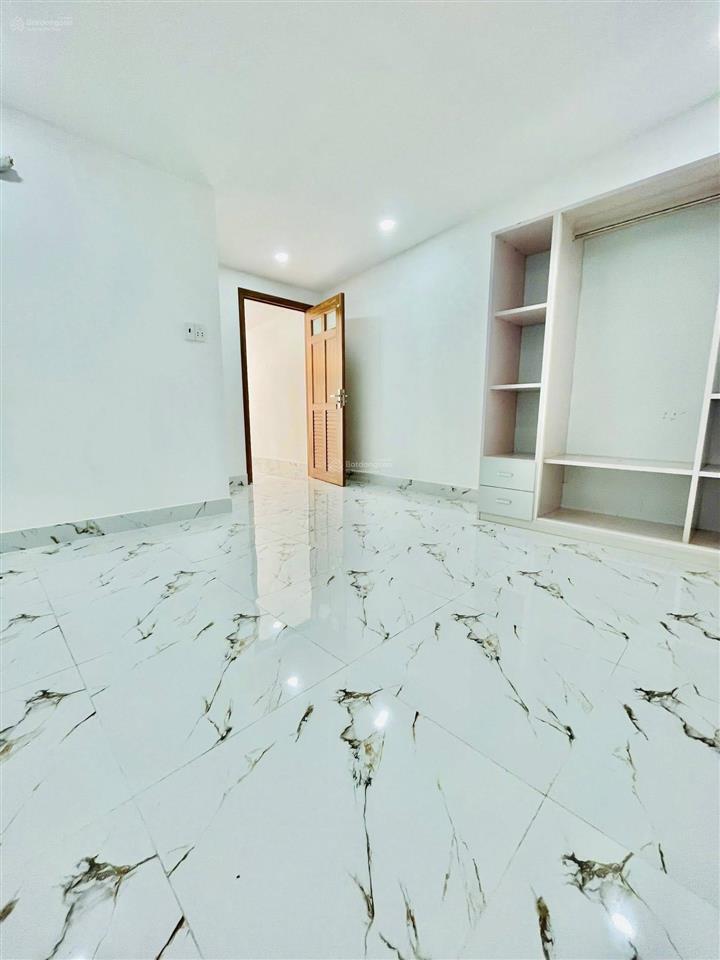 Cần bán căn nhà 1trệt 1lửg 3pn sân 4m 1tỷ68 cách tân kỳ tân quý 500m bình hưng hòa b q. bình tân