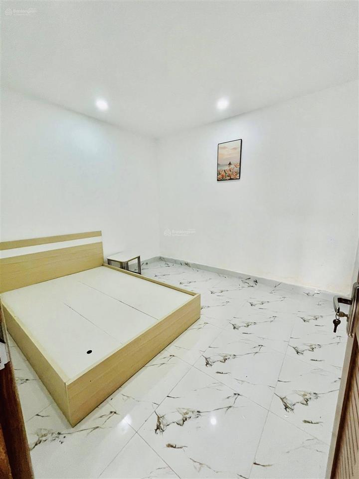Cần bán căn nhà 1trệt 1lửg 3pn sân 4m 1tỷ68 cách tân kỳ tân quý 500m bình hưng hòa b q. bình tân