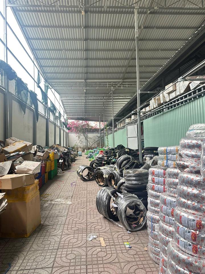 Nhà mặt tiền trung tâm thành phố cần thơ, mặt tiền đường 30/4, ngang 10m dài 80m, gần vincom